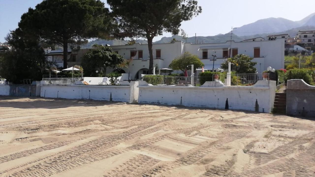 Villa A Diamante Sulla Spiaggia Бельведере-Мариттімо Екстер'єр фото